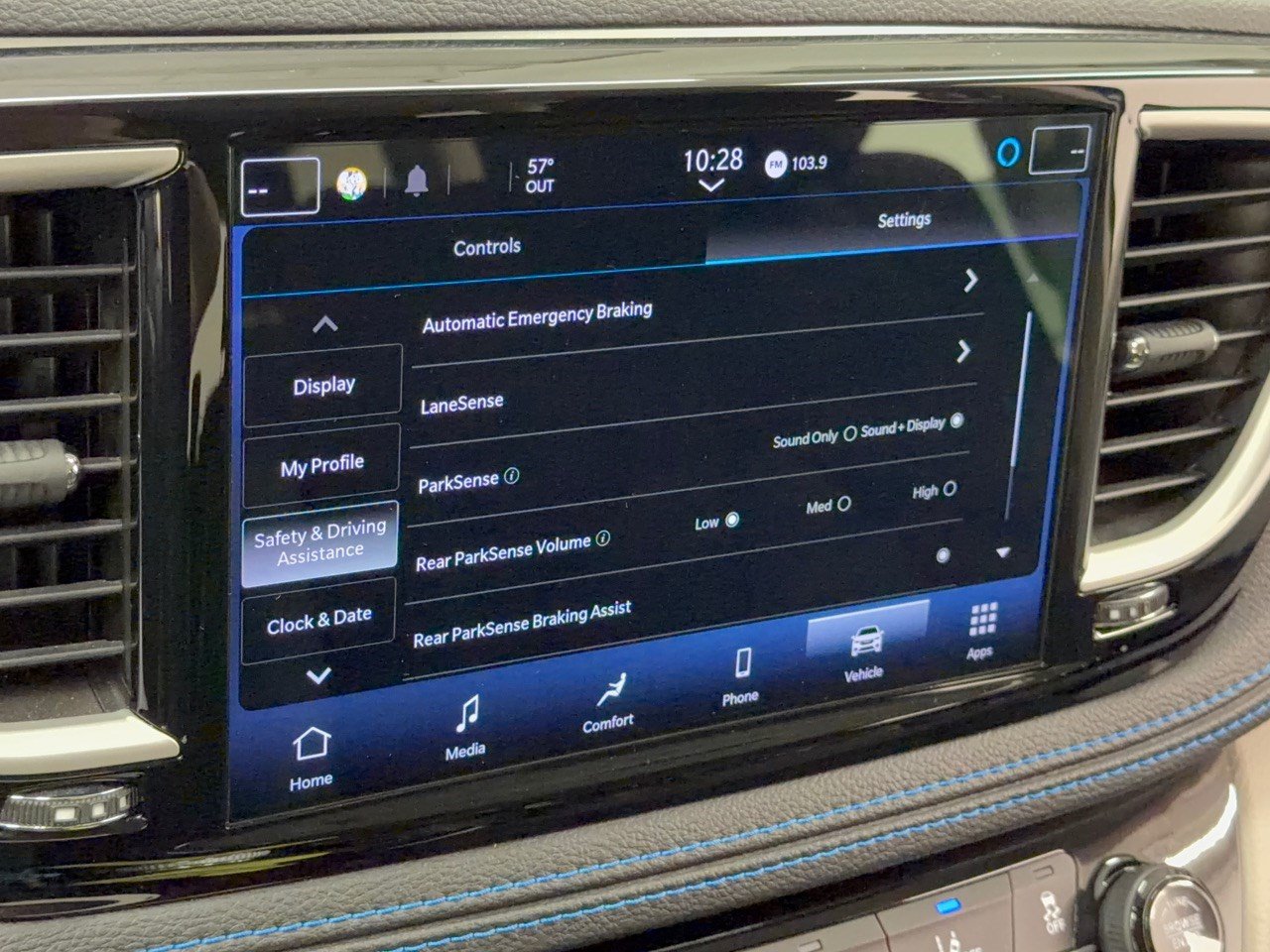 Used 2021 Chrysler Pacifica Touring FWD image 32