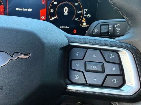 Used 2024 Ford Mustang Convertible RWD image 18