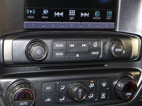 Used 2018 Chevrolet Silverado 1500 LT w/ All Star Edition image 30