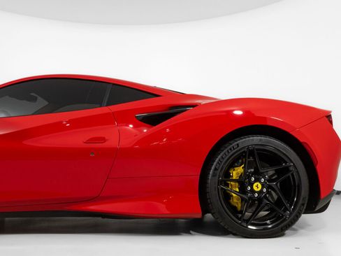 Used 2021 Ferrari F8 Tributo image 17