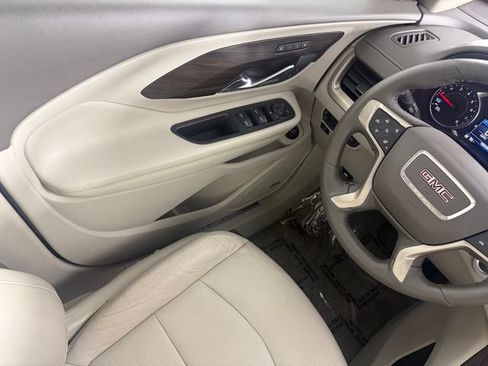 Used 2018 GMC Terrain Denali w/ Comfort Package AWD/4WD image 31