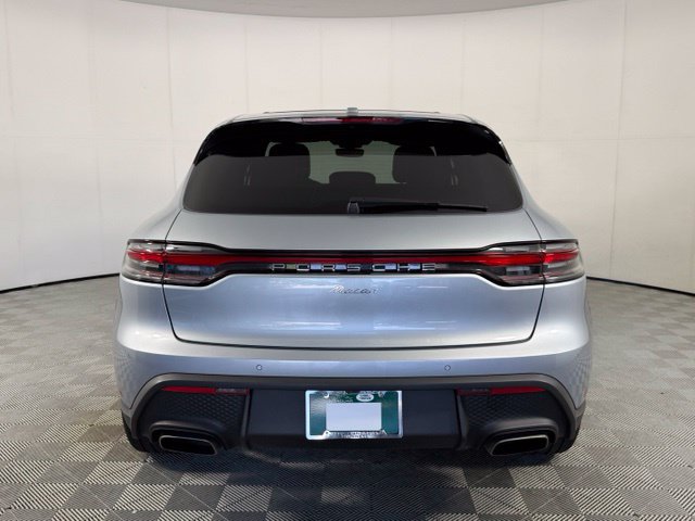 Used 2025 Porsche Macan AWD/4WD image 8