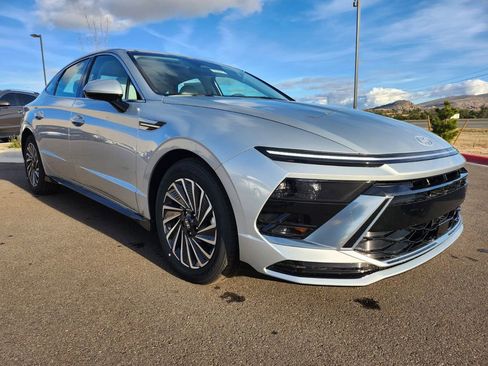 New 2026 Hyundai Sonata SEL image 2