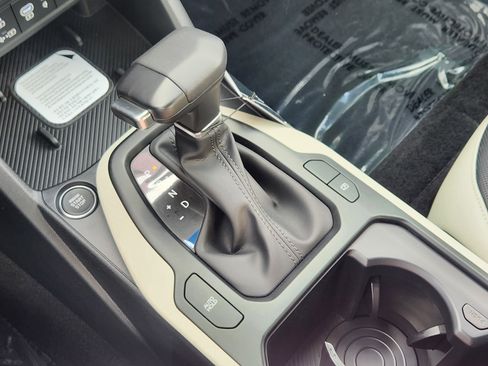 New 2025 Kia K4 GT-Line w/ GT-Line Premium Package image 24