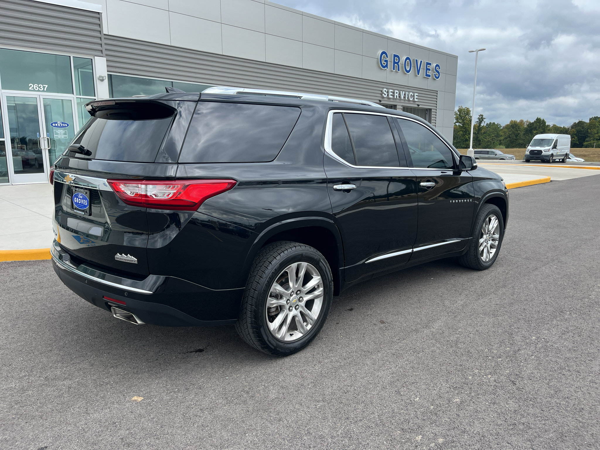 Used 2019 Chevrolet Traverse High Country w/ LPO, Floor Liner Package AWD/4WD image 5