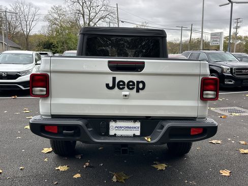 New 2026 Jeep Gladiator Sport image 14