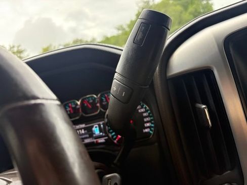 Used 2018 GMC Sierra 1500 SLT AWD/4WD image 24