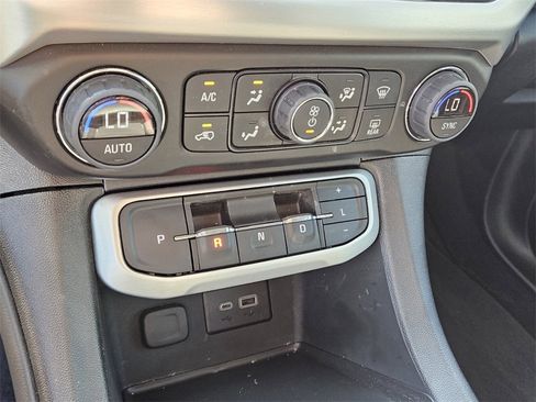 Certified 2023 GMC Acadia SLE w/ Driver Convenience Package image 24