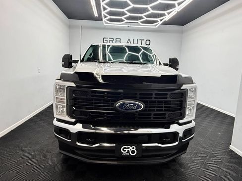Used 2024 Ford F250 XL w/ FX4 Off-Road Package AWD/4WD image 2