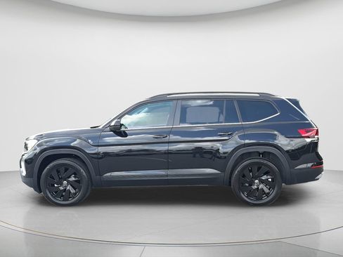 New 2026 Volkswagen Atlas SE FWD image 2