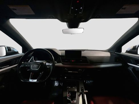 Used 2019 Audi SQ5 Premium Plus w/ Premium Plus Package AWD/4WD image 17