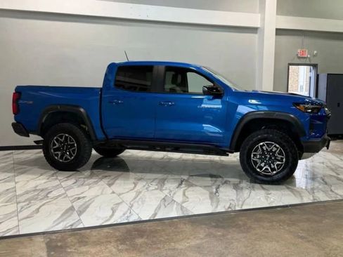 Used 2023 Chevrolet Colorado ZR2 w/ ZR2 Convenience Package III image 6