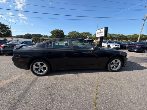 Used 2012 Dodge Charger SXT Plus RWD image 6