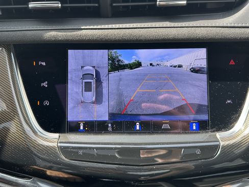 Used 2022 Cadillac XT6 Premium Luxury w/ Platinum Package AWD/4WD image 26