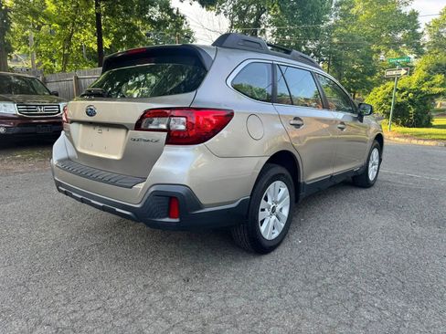 Used 2019 Subaru Outback 2.5i AWD/4WD image 4