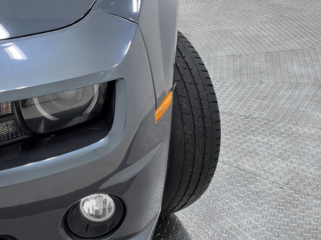 Used 2010 Chevrolet Camaro SS w/ RS Package RWD image 34