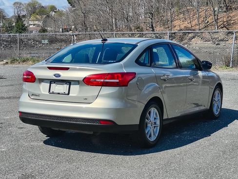 Used 2016 Ford Focus SE image 7