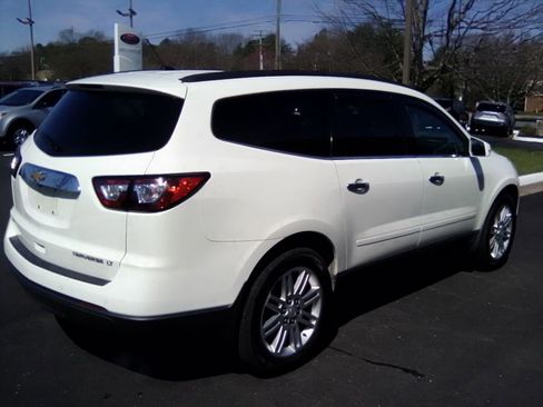 Used 2013 Chevrolet Traverse LT w/ All-Star Edition image 4