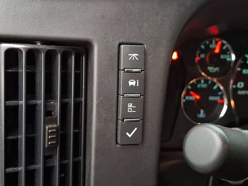 Used 2025 GMC Savana 2500 w/ Driver Convenience Package RWD image 30