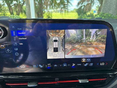 Used 2026 Chevrolet Silverado EV Trail Boss AWD/4WD image 83