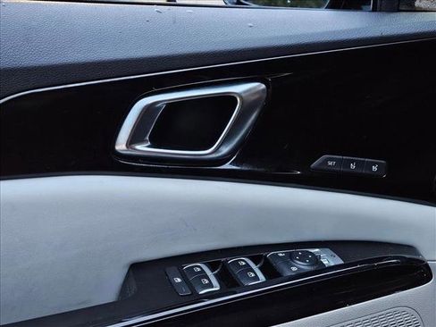 Used 2024 Kia Carnival SX image 10