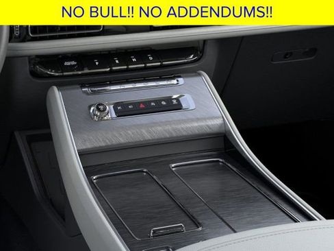 New 2026 Lincoln Aviator 2WD image 16