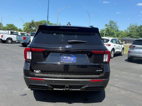 Certified 2025 Ford Explorer ST-Line w/ ST-Line Street Pack AWD/4WD image 7