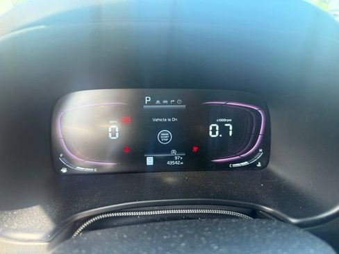Used 2023 Kia Soul EX FWD image 3
