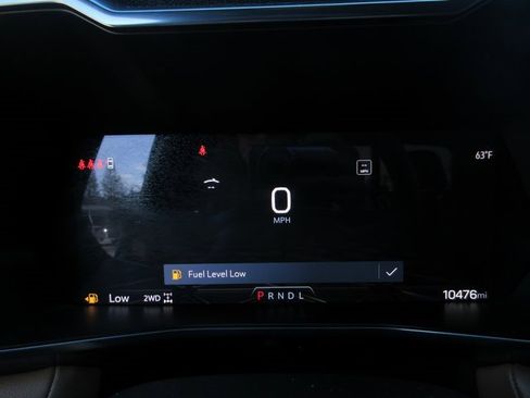 Used 2024 GMC Canyon AT4 w/ Technology Package image 16