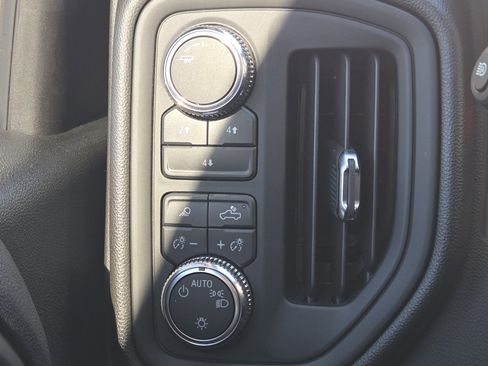 Used 2024 GMC Sierra 2500 Pro w/ Convenience Package image 26