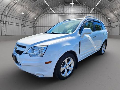 Used 2014 Chevrolet Captiva Sport LT w/ Convenience Package image 7