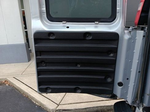 Used 2020 Chevrolet Express 3500 w/ Driver Convenience Package image 19