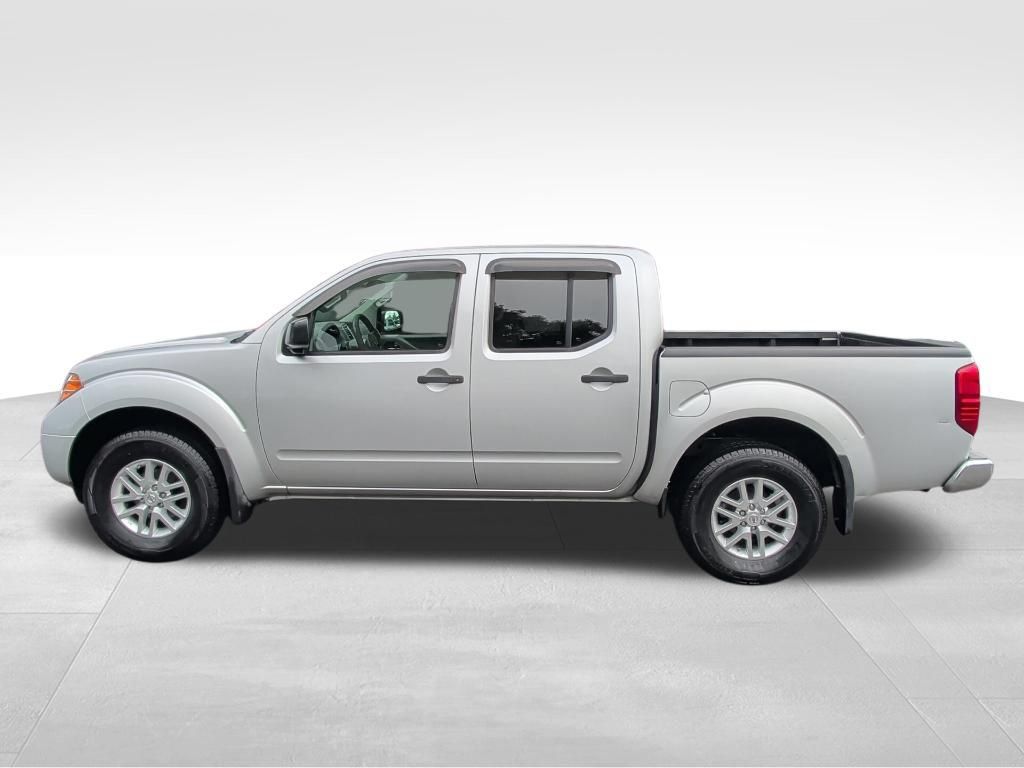 Used 2014 Nissan Frontier SV AWD/4WD image 2