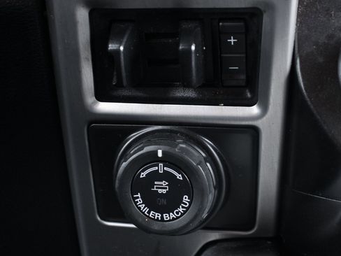 Used 2020 Ford F250 Platinum w/ FX4 Off-Road Package image 37