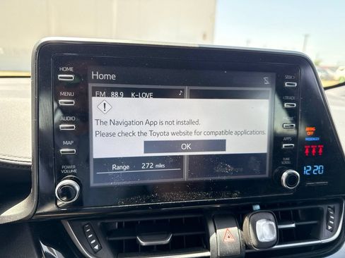 Used 2019 Toyota C-HR LE FWD image 19