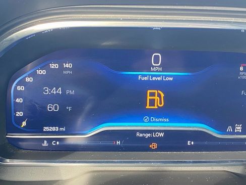 Used 2023 Chevrolet Suburban Z71 w/ Z71 Off-Road Package image 26