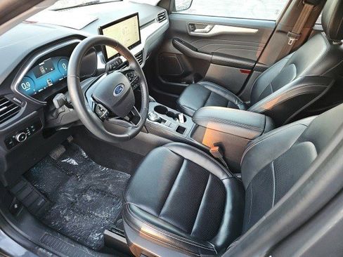 Used 2023 Ford Escape Platinum image 20