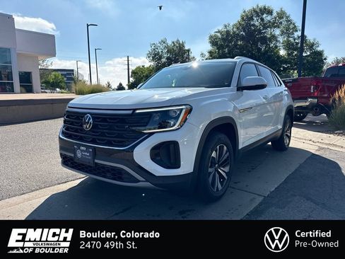 Certified 2024 Volkswagen Atlas Cross Sport SE AWD/4WD image 1