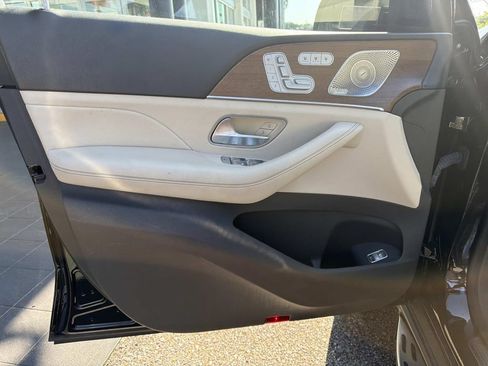 Used 2020 Mercedes-Benz GLS 450 4MATIC image 19