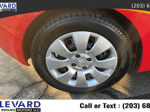 Used 2007 Toyota Yaris 2-Door Hatchback image 26