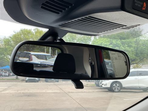 New 2025 Nissan Rogue S image 26