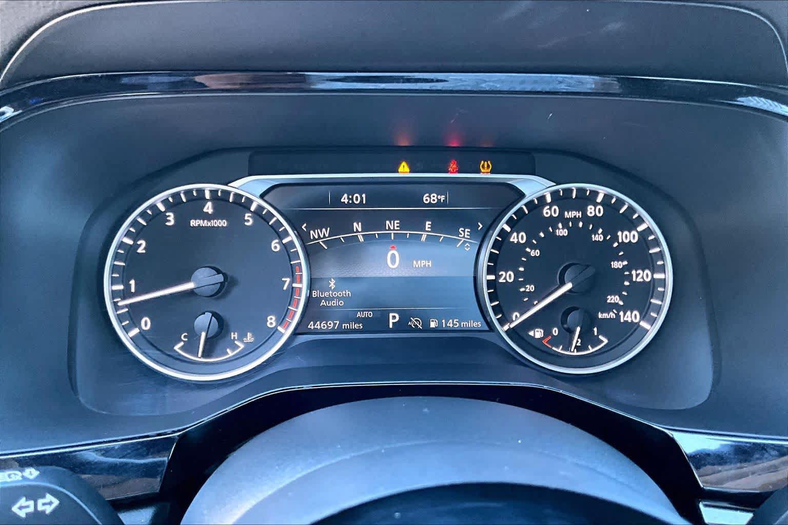 Used 2025 Nissan Pathfinder SL AWD/4WD image 26