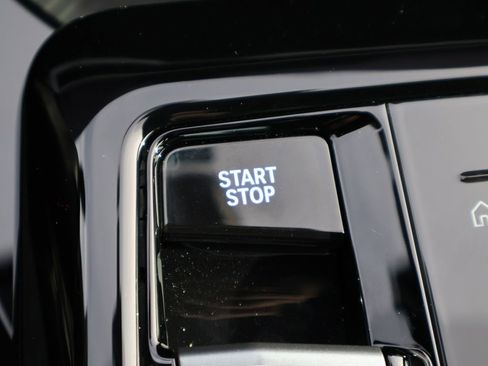 Certified 2025 BMW i5 xDrive40 w/ Premium Package image 31