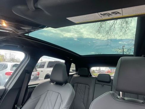 Used 2025 BMW X3 xDrive30i w/ Premium Package image 30