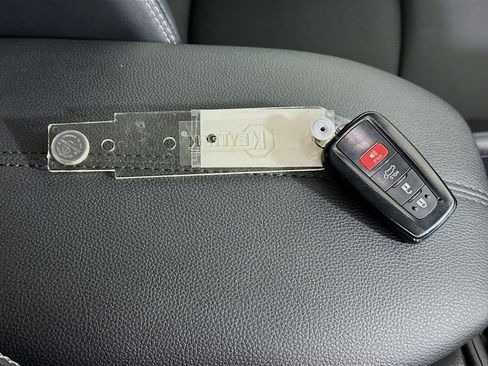 Certified 2025 Toyota RAV4 XLE Premium FWD image 33