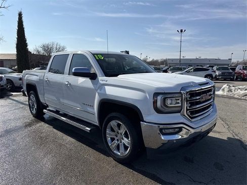Used 2018 GMC Sierra 1500 SLT image 1