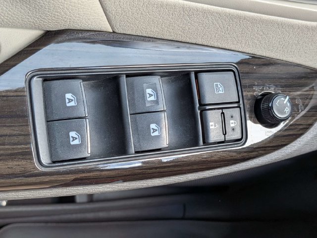 Used 2017 Toyota Sienna XLE FWD image 26