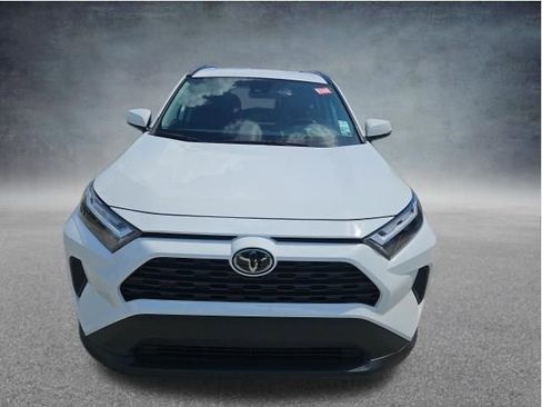 Used 2024 Toyota RAV4 XLE FWD image 2