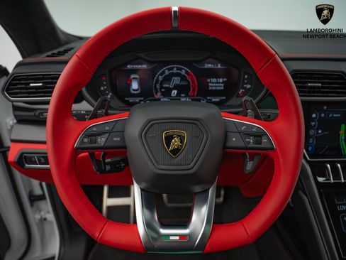 Used 2024 Lamborghini Urus S image 29