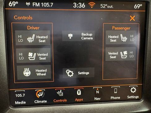 Used 2022 Jeep Cherokee Trailhawk w/ Trailhawk Elite Value Package AWD/4WD image 27
